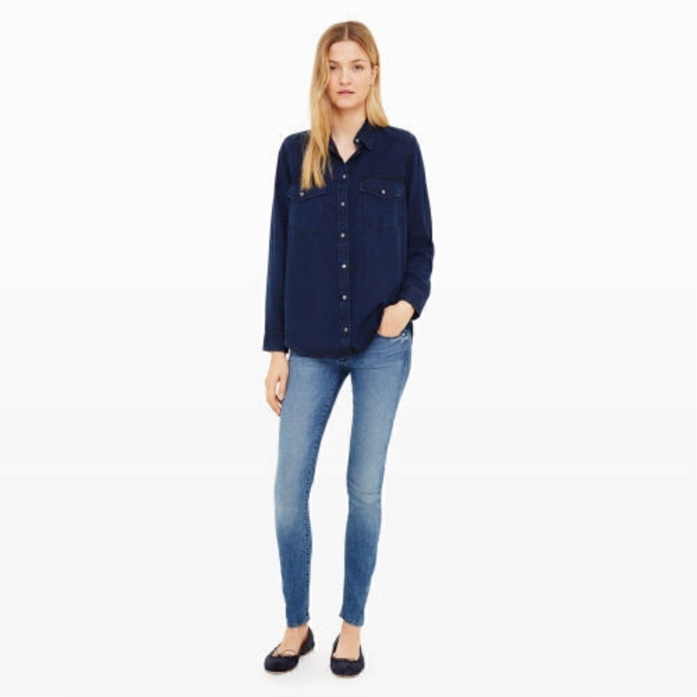 Club Monaco Rylie Shirt In Dark Washed Denim Size XS Women's Snap Front.Armpit